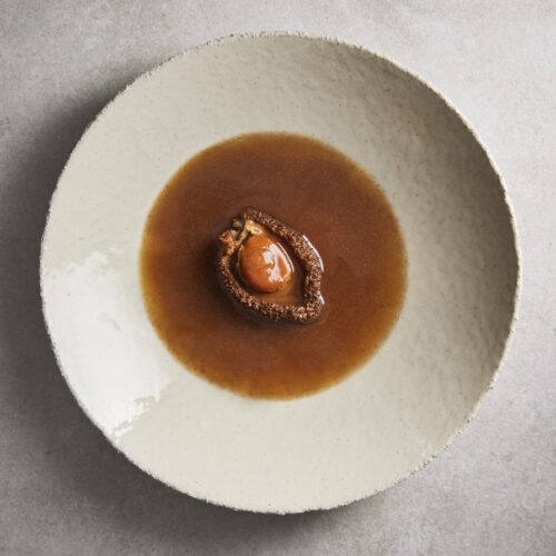 TRADITIONAL BRAISEDCAPE ABALONE WITH SUPERIOR OYSTER SAUCE Cape Abalone